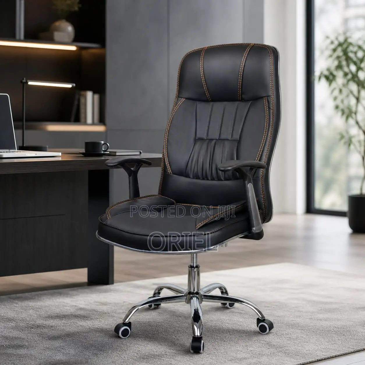 Office Chair : Executive Black Leather High-Back Office Chair