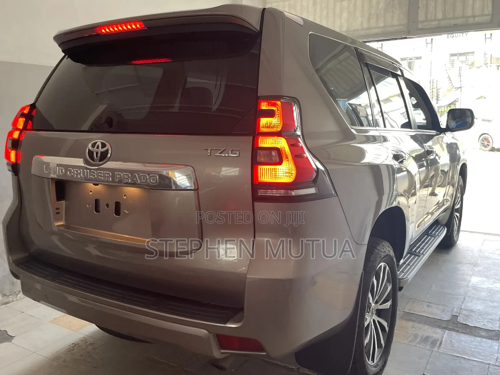 Toyota Land Cruiser Prado 2.8 2021 Brown