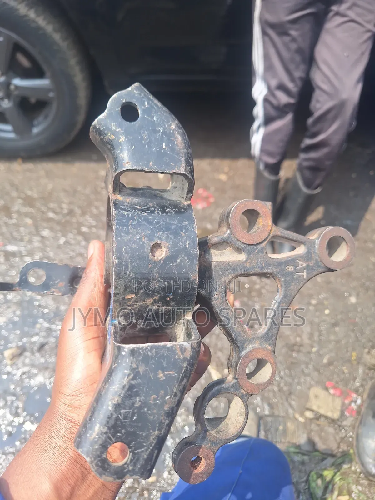 Daihatsu Mira Engine Mount