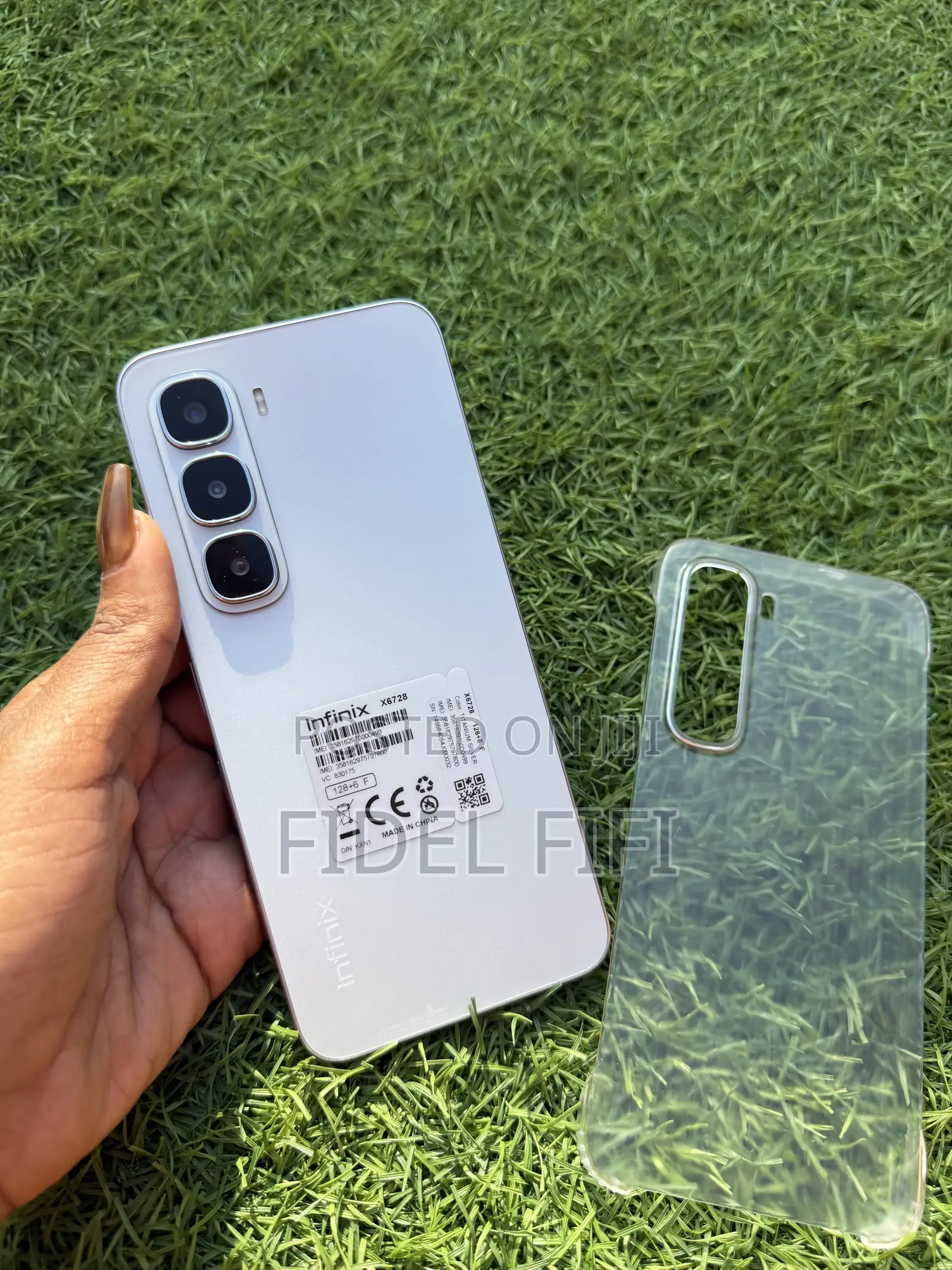 Infinix Hot 60i 128 GB Silver