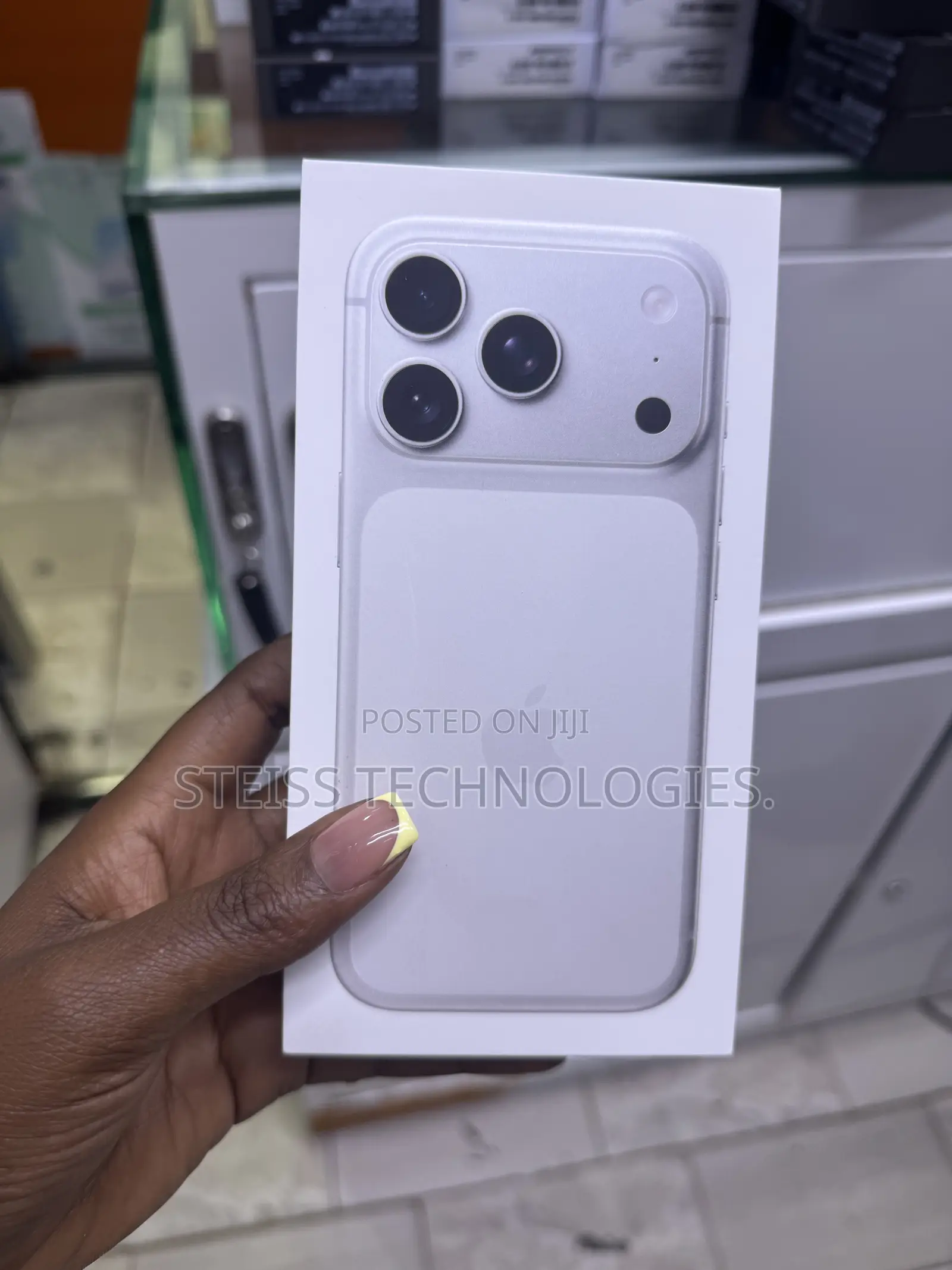 New Apple iPhone 17 Pro 256 GB Silver