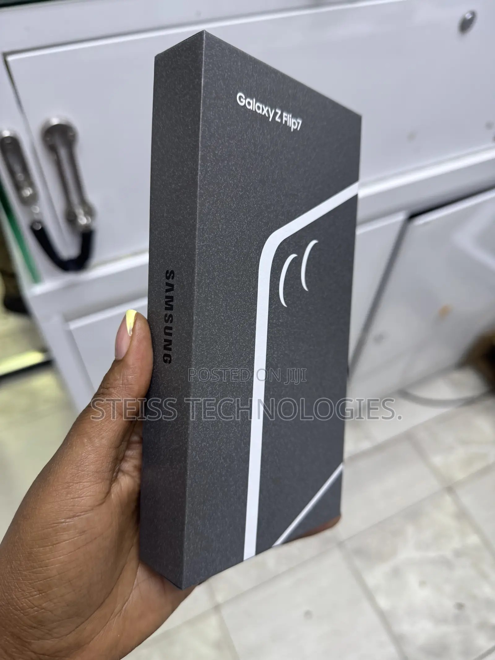 New Samsung Galaxy Z Flip7 256 GB Black
