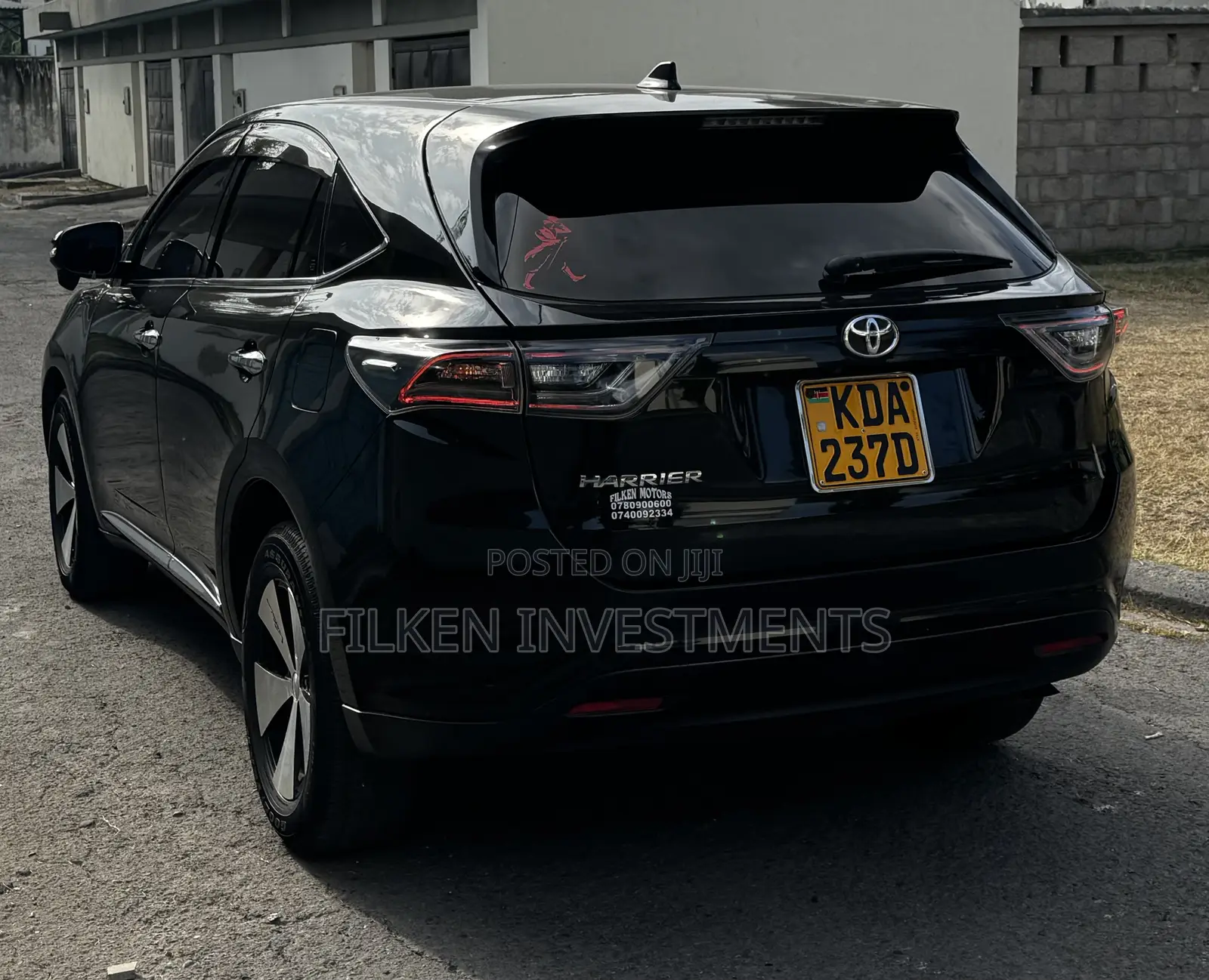 Toyota Harrier 2.0 4WD 2014 Black