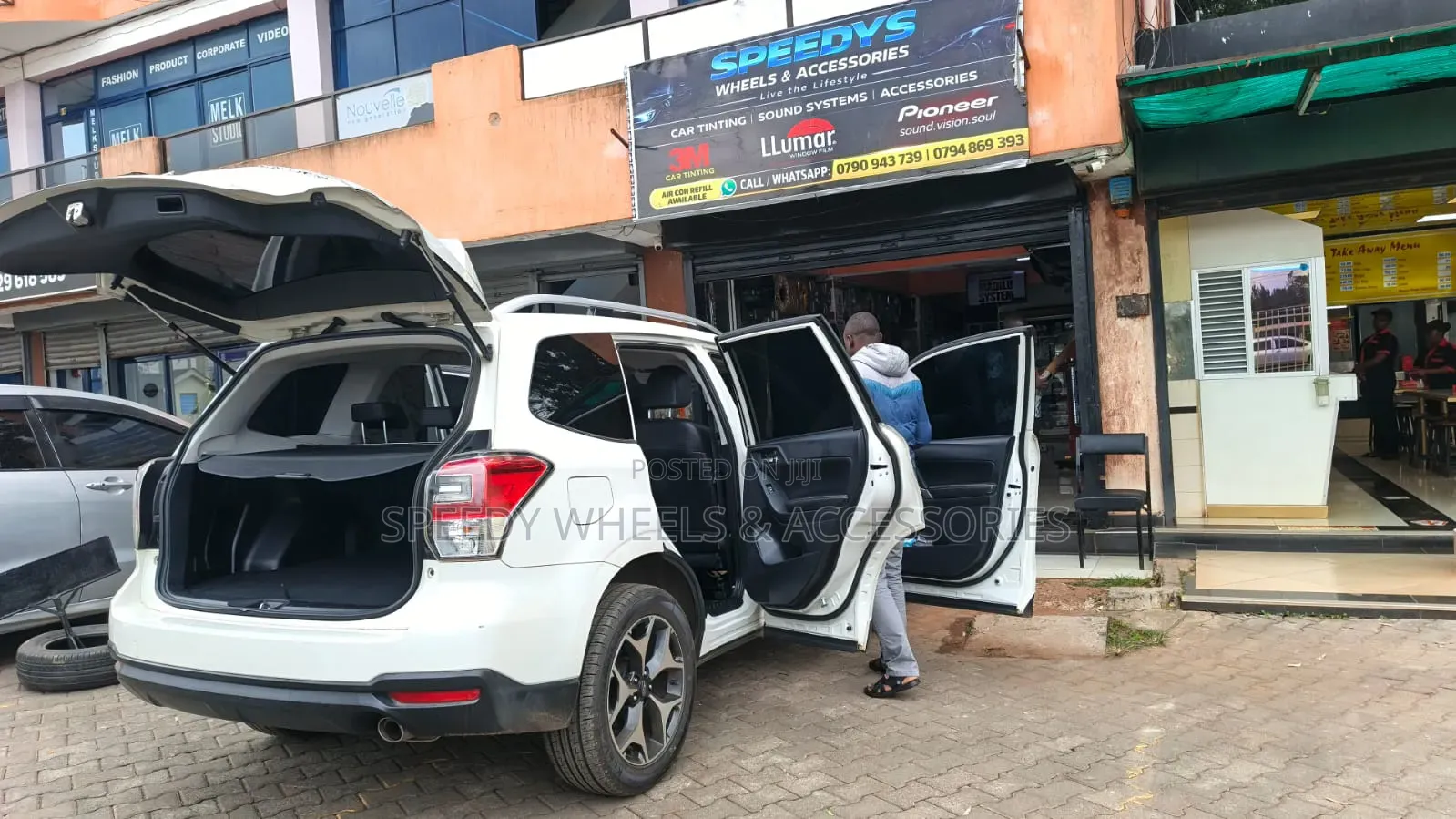 Subaru Forester Llumar Ceramic Tint.