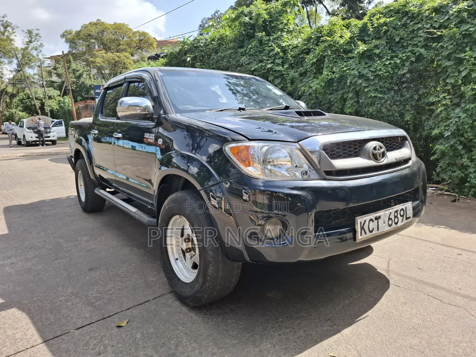 Toyota Hilux 2011 Black