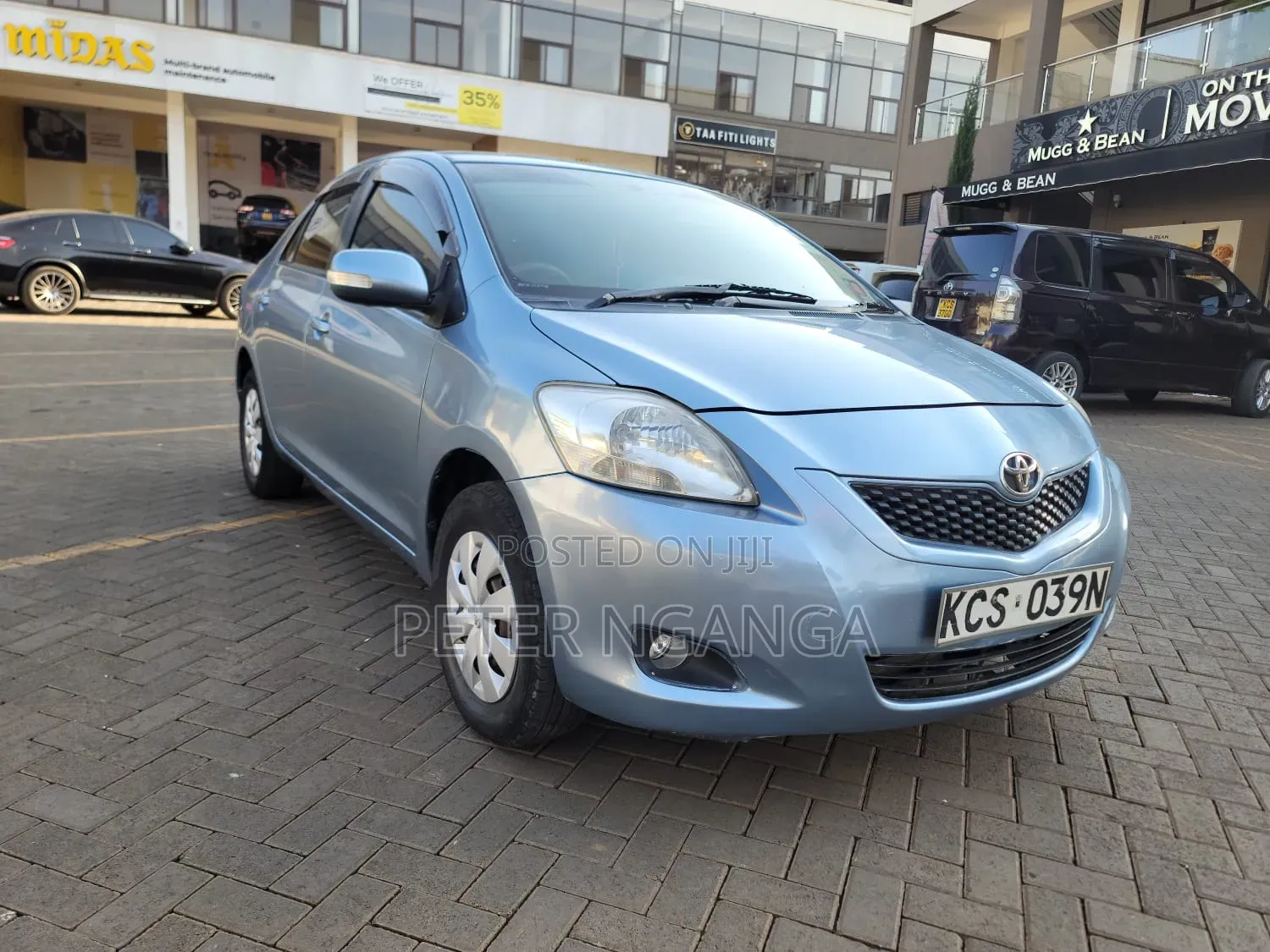 Toyota Belta 2011 Blue