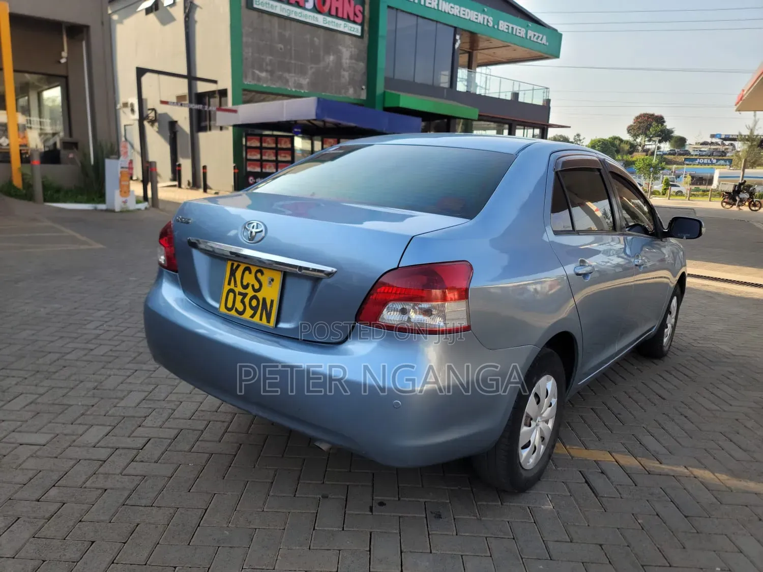 Toyota Belta 2011 Blue