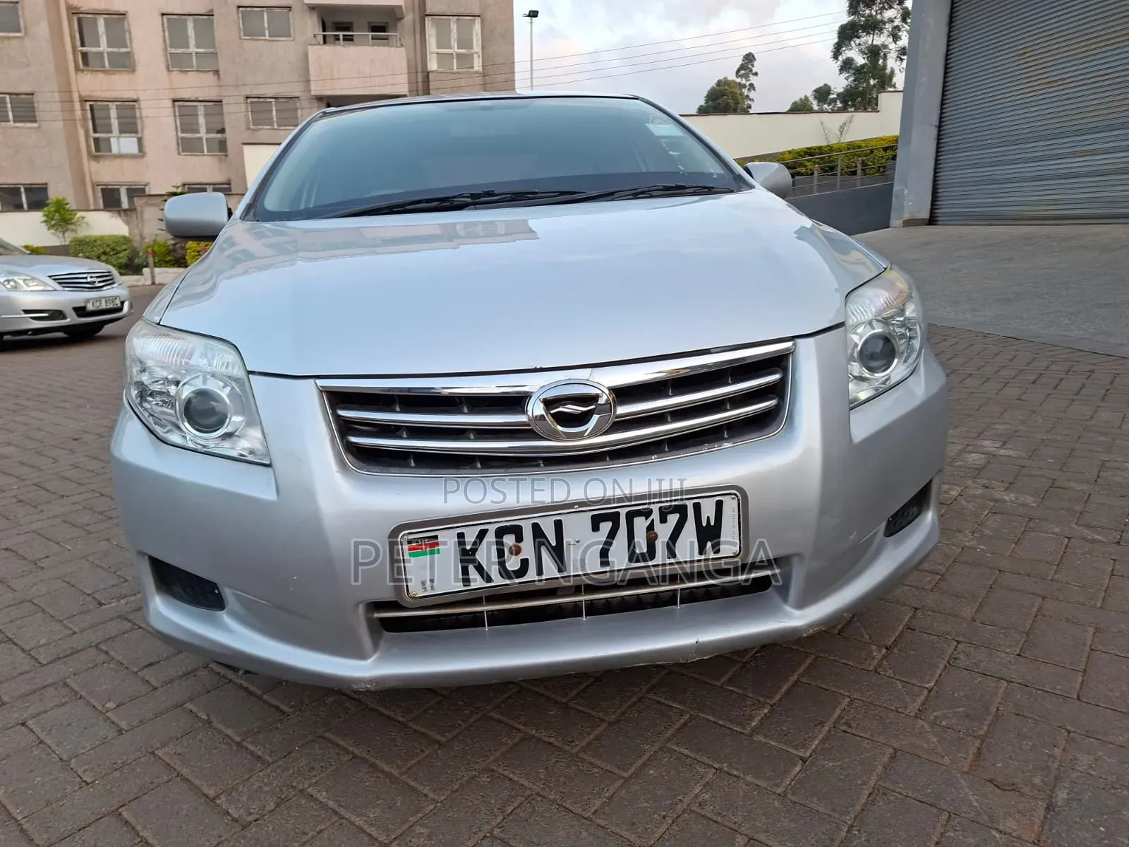 Toyota Axio 2011 Silver