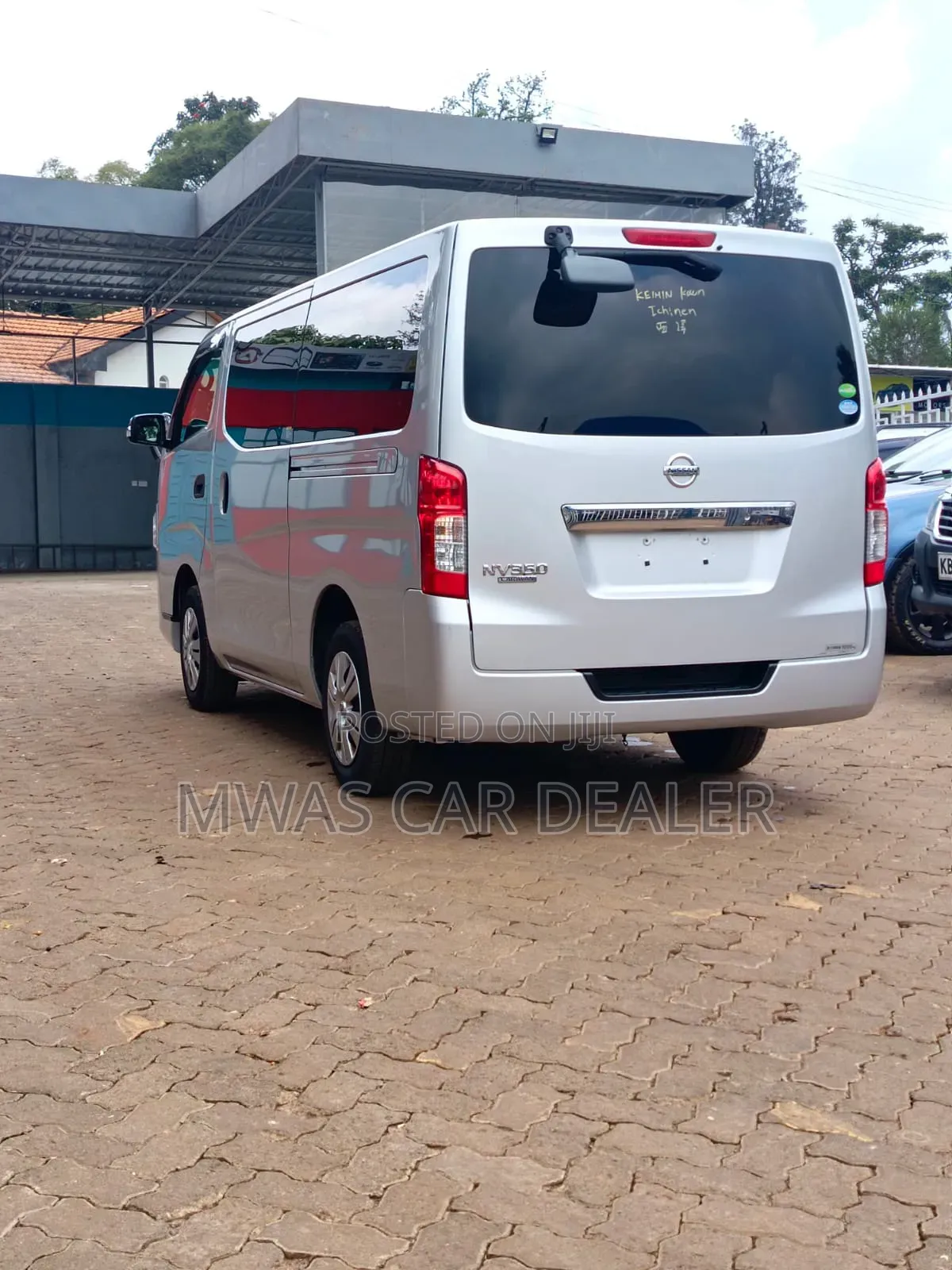 Nissan Caravan (Urvan) 2019 Silver
