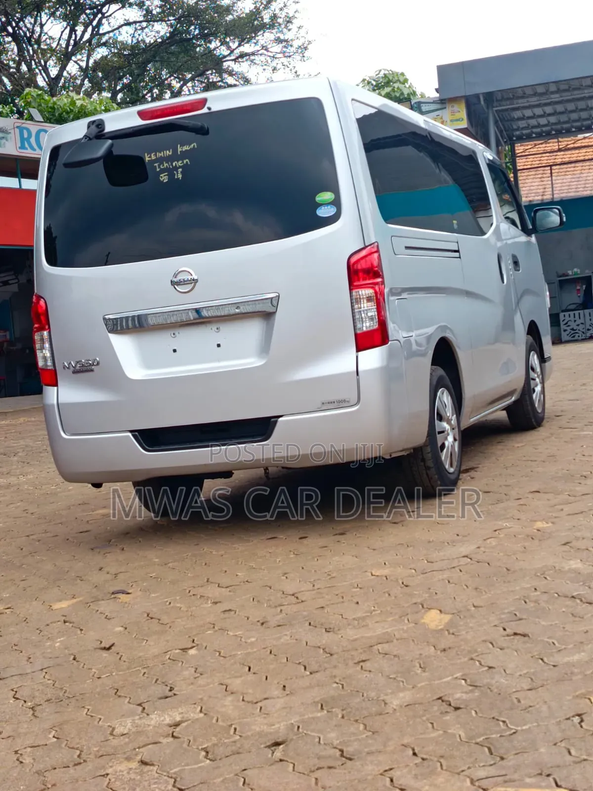 Nissan Caravan (Urvan) 2019 Silver