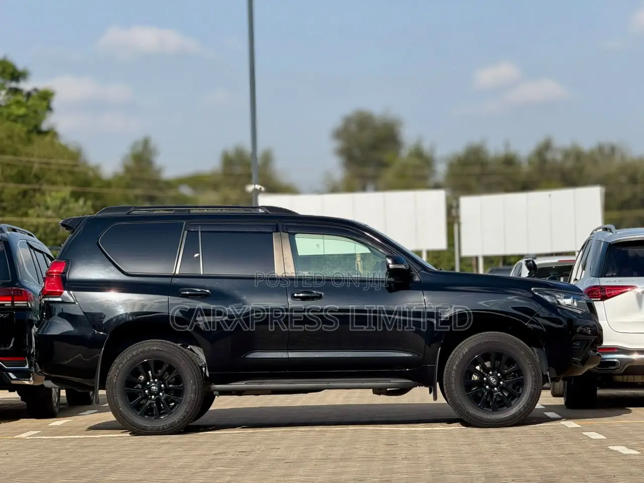 Toyota Land Cruiser Prado 2.7 2021 Black
