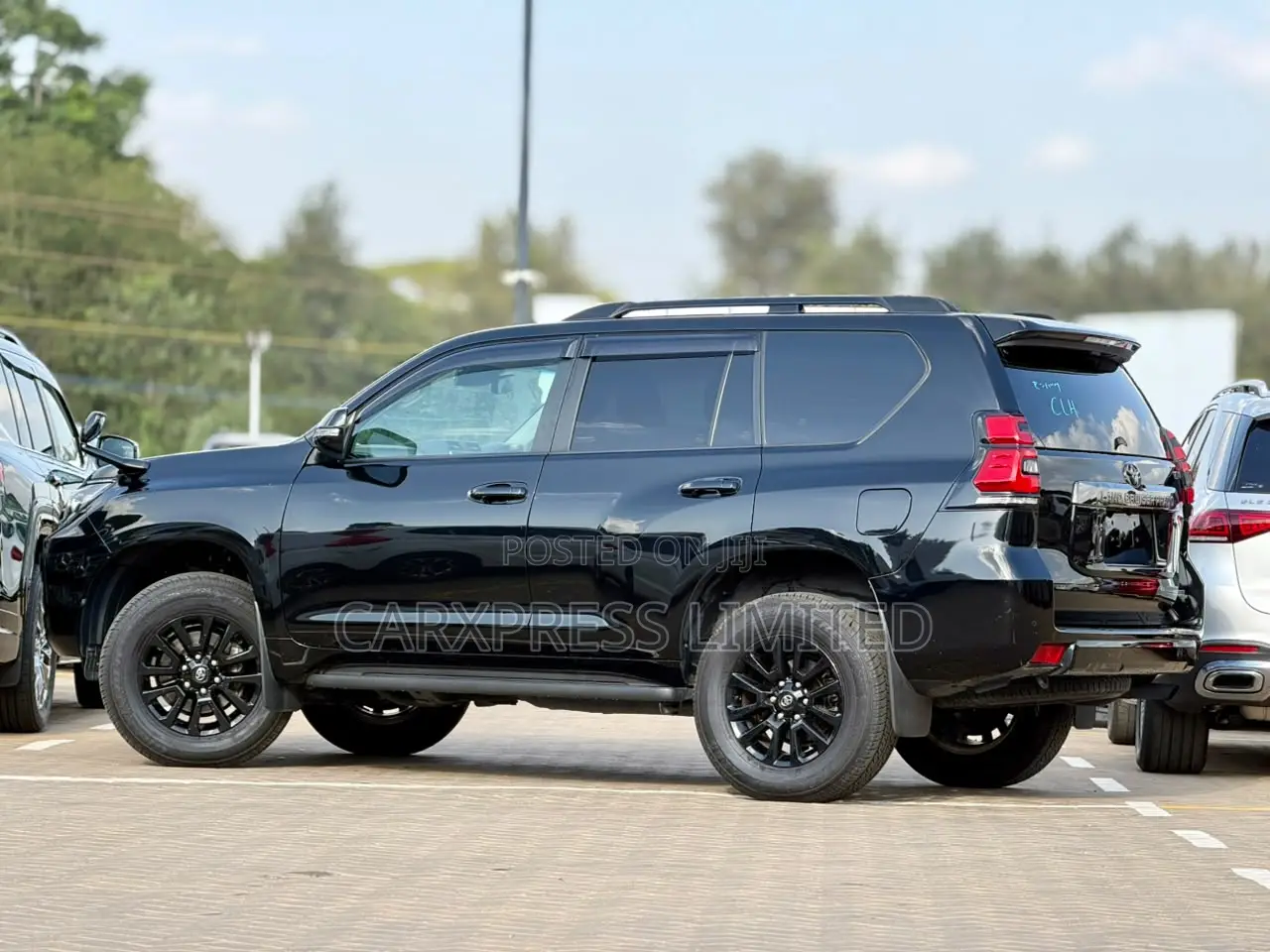 Toyota Land Cruiser Prado 2.7 2021 Black