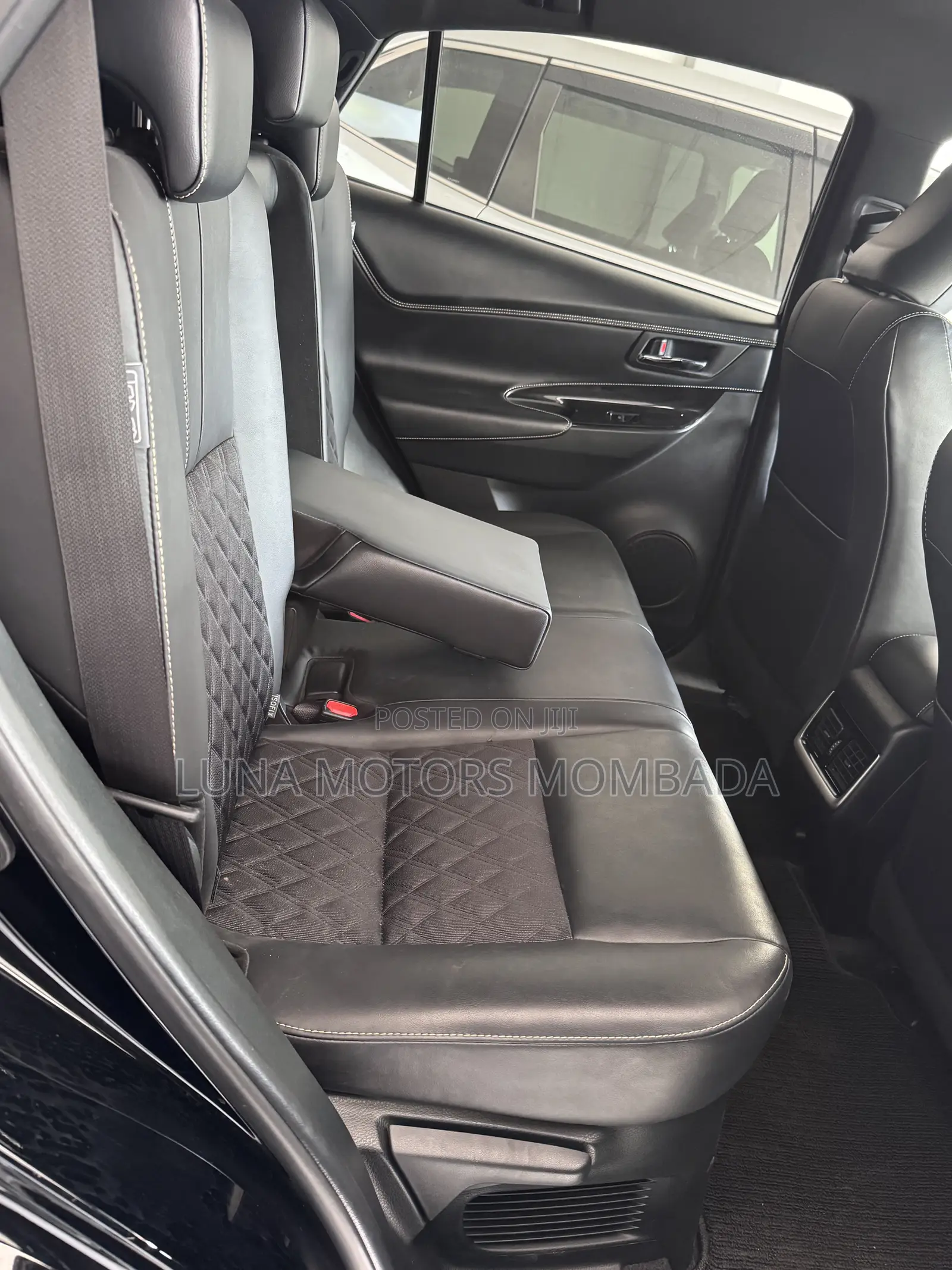 Toyota Harrier 2020 Black
