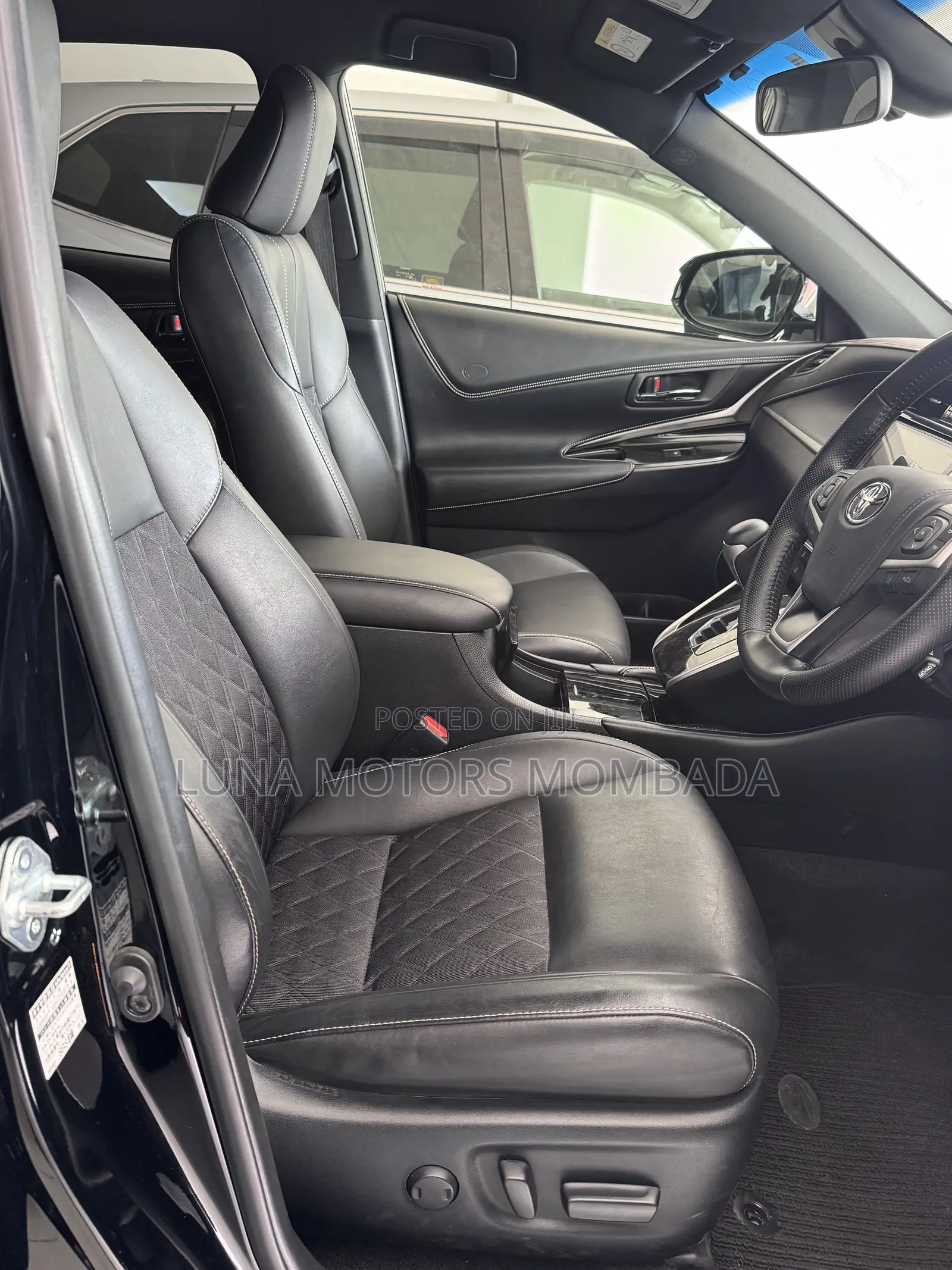 Toyota Harrier 2020 Black