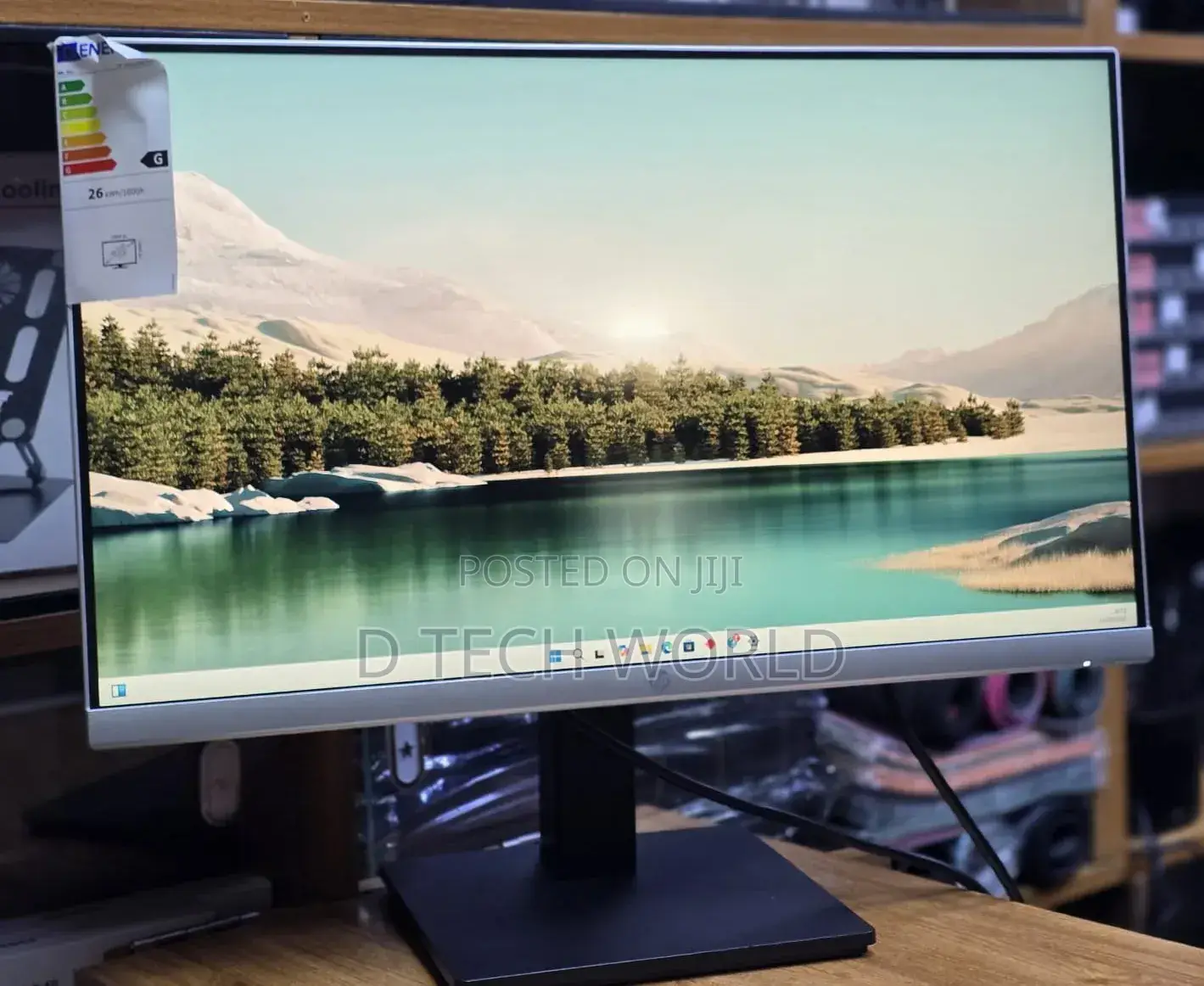 Hp 24mq 24 Inch
 Display ,
 60hz Refresh Rate 
Hdmi ,Display Port