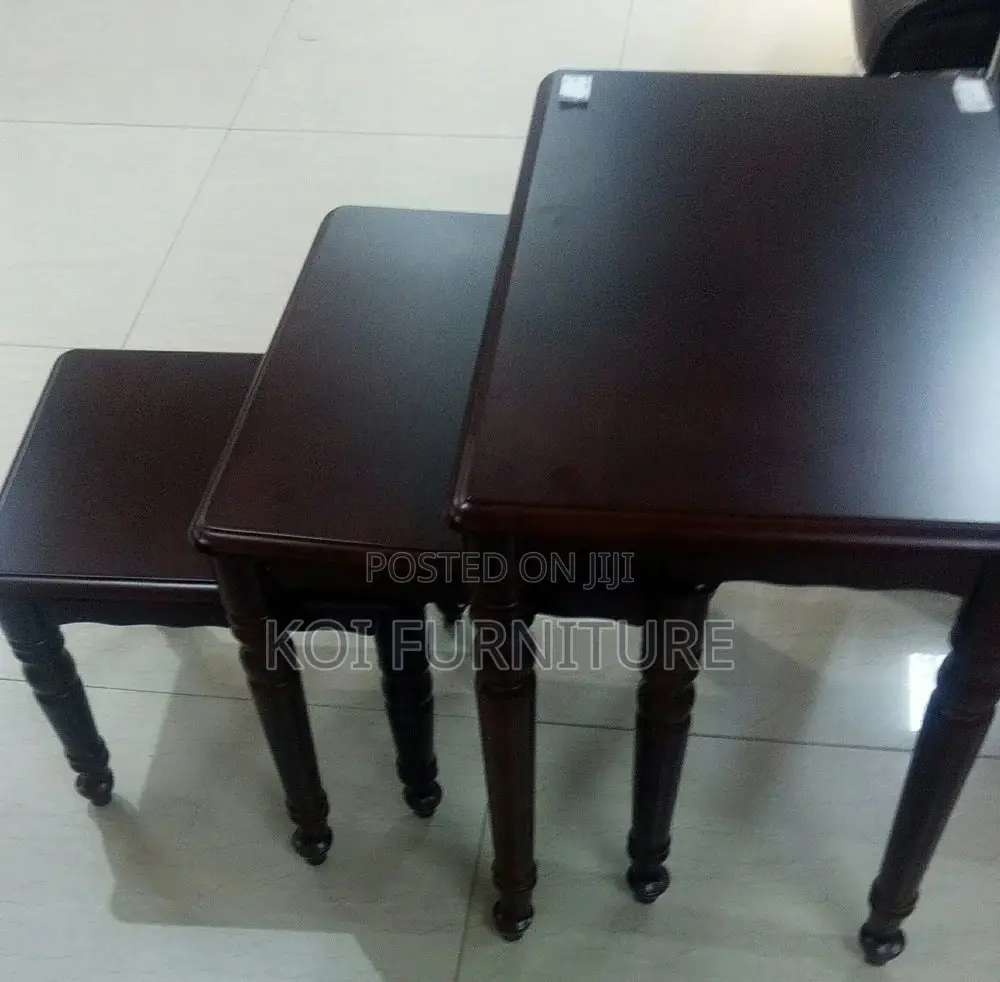 Coffee Table; Mahogany Nesting Coffee Table Set of 3