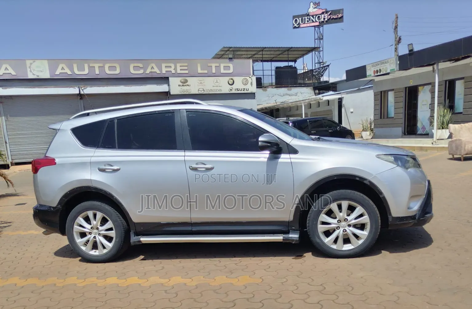 Toyota RAV4 2011 Silver