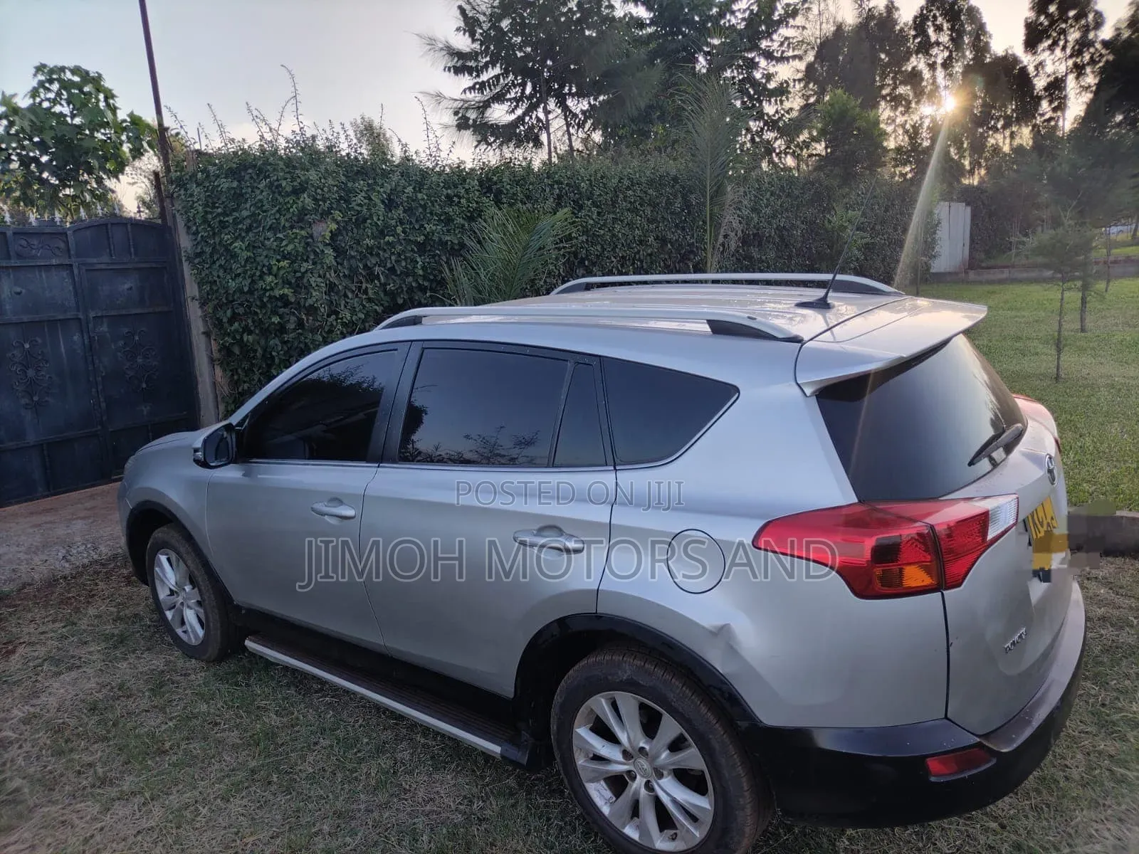 Toyota RAV4 2011 Silver