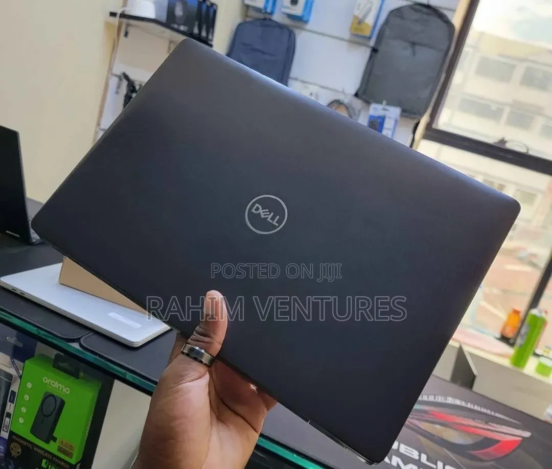 Laptop Dell Latitude 5300 8GB Intel Core i7 SSD 256GB