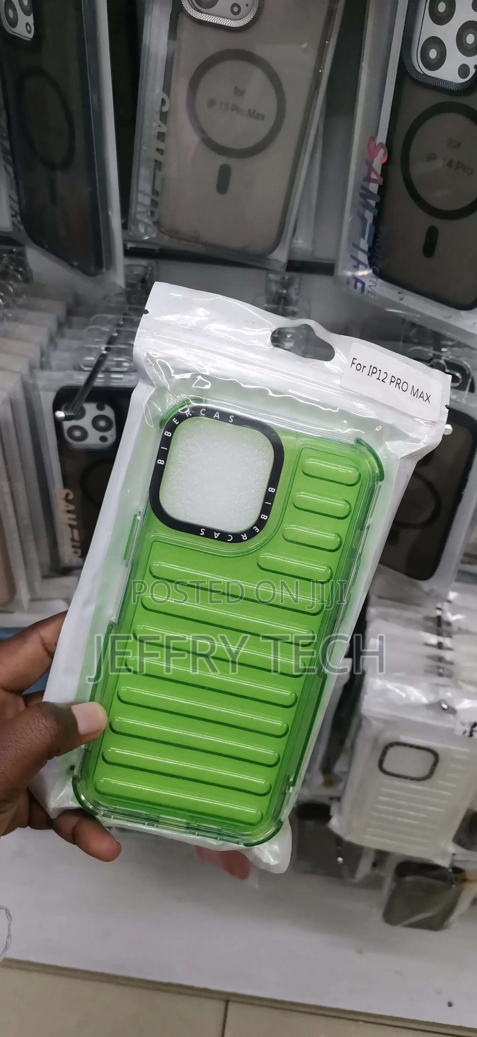 iPhone 12 Pro Max Horizontally Ribbed Tpu Case- Vibrant Green