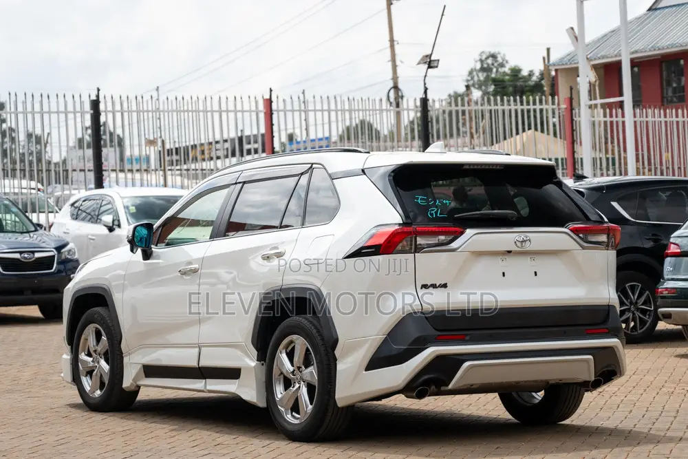 Toyota RAV4 2020 White