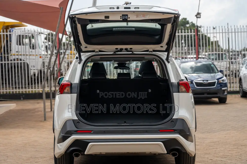 Toyota RAV4 2020 White