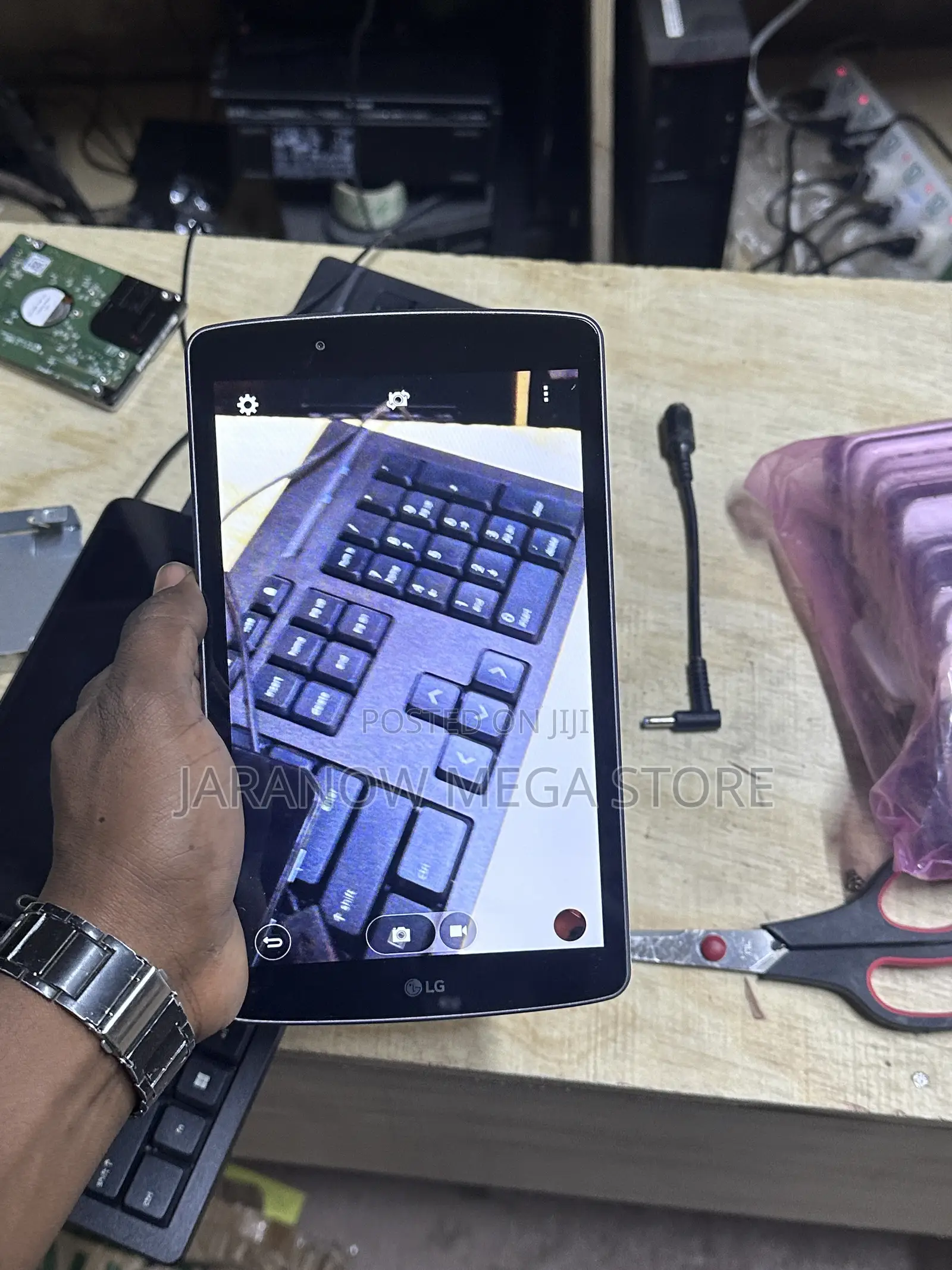 LG G Pad 10.1 16 GB Gray
