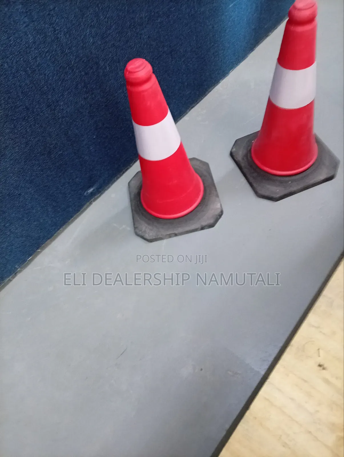 500mm Traffic Safety Cone Reflective Pvc With Rubber Base