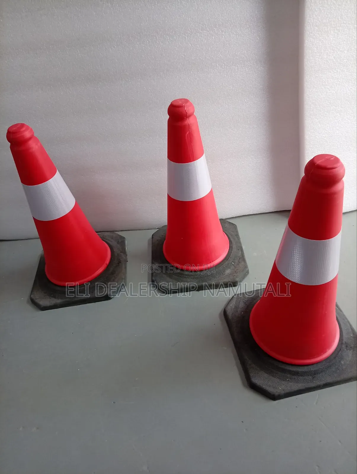 Durable Roadside Warning Cone With Reflective Sleeve/White &Red