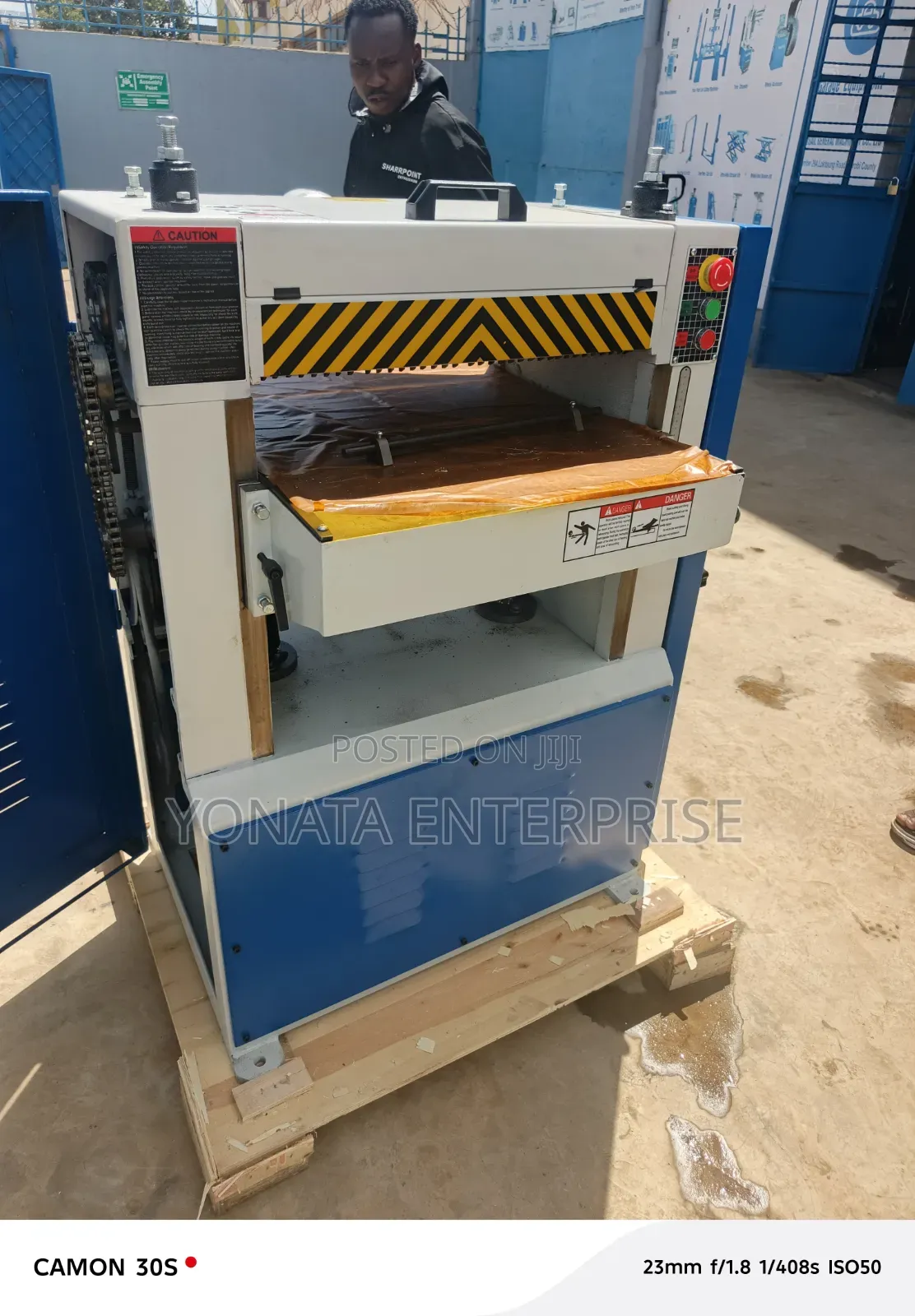 Commercial Woodworking Thicknesser