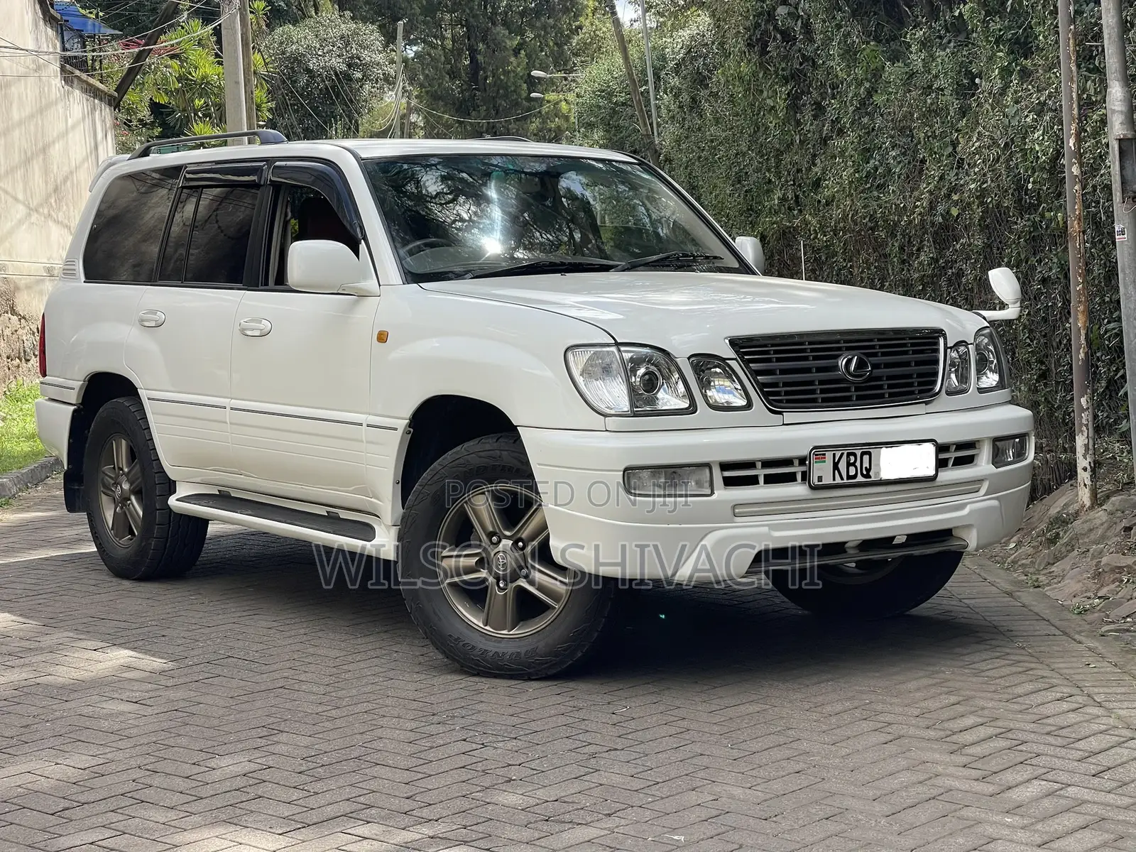 Toyota Land Cruiser 2005 White