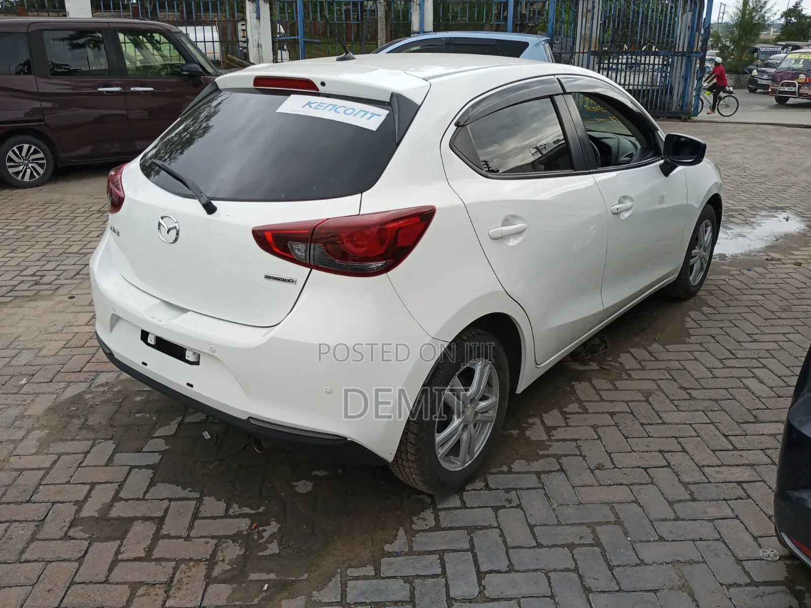 Mazda 2 2020 White