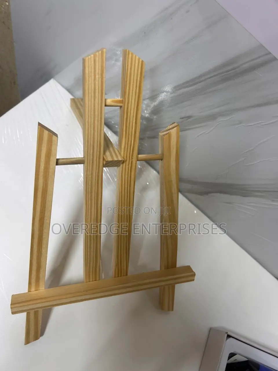Wood Tripod Easel Stand for Painters