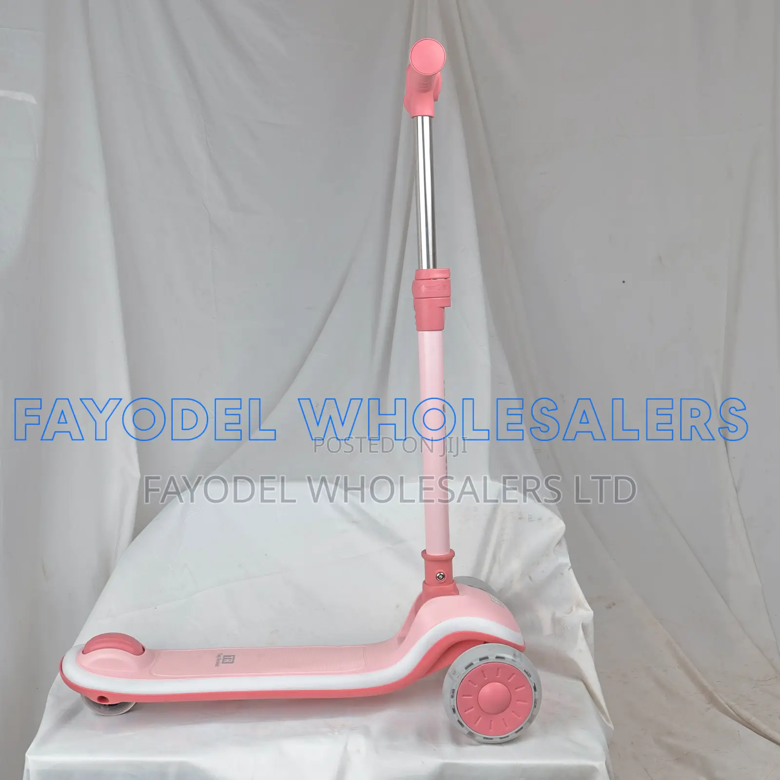 Smooth-Rolling 3-Wheel Children's Scooter