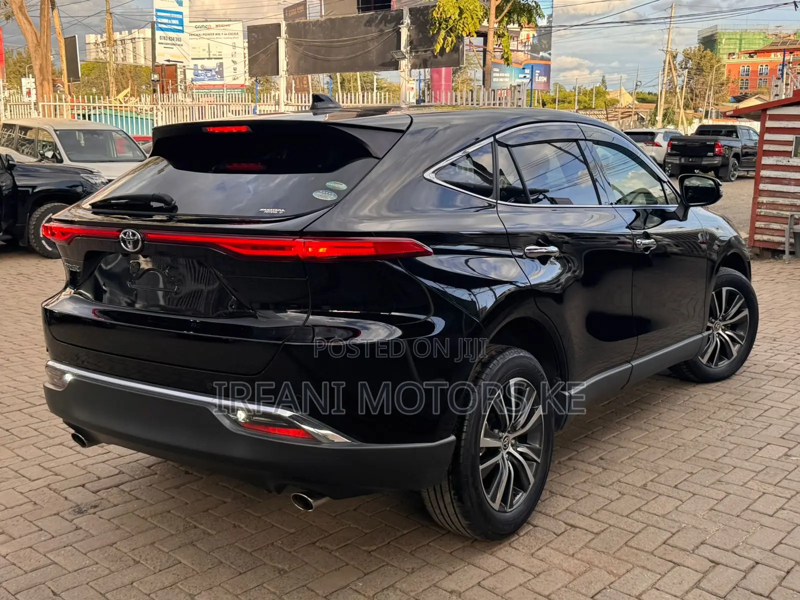 Toyota Harrier 2.0 2020 Black