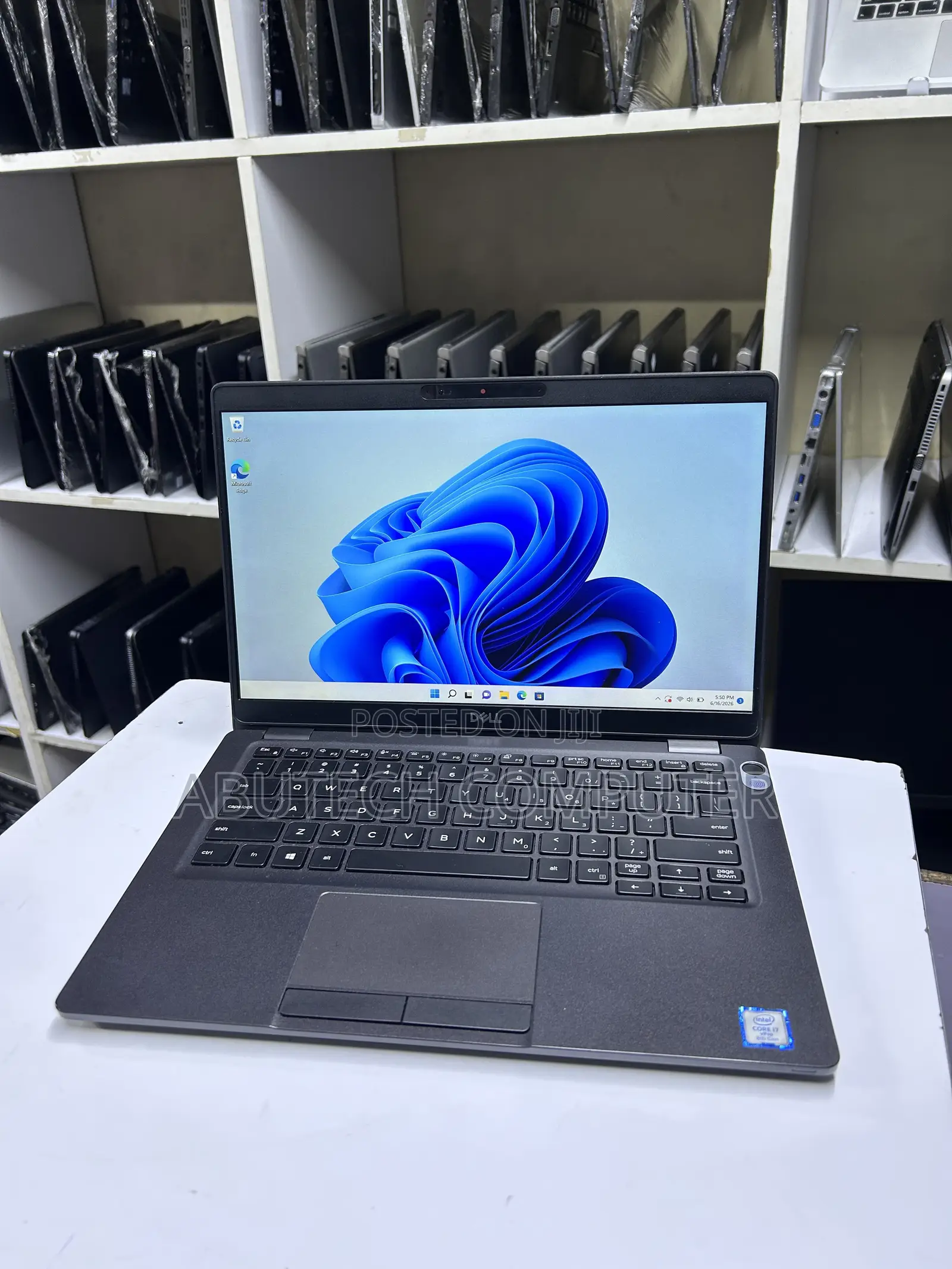 Laptop Dell Latitude 5300 16GB Intel Core i7 SSD 512GB