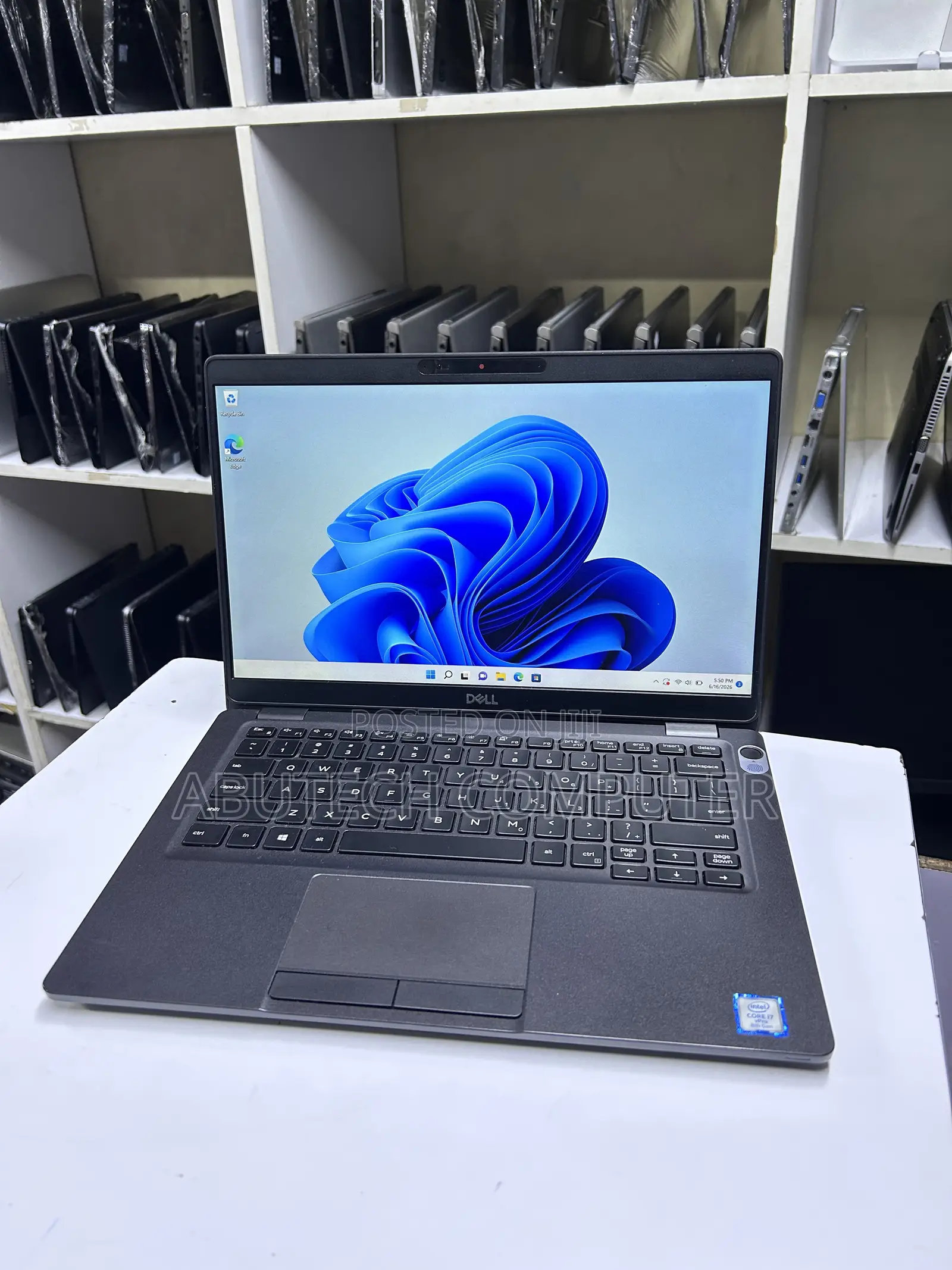 Laptop Dell Latitude 5300 16GB Intel Core i7 SSD 512GB