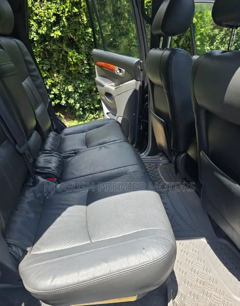 Toyota Land Cruiser Prado 2006 Gray