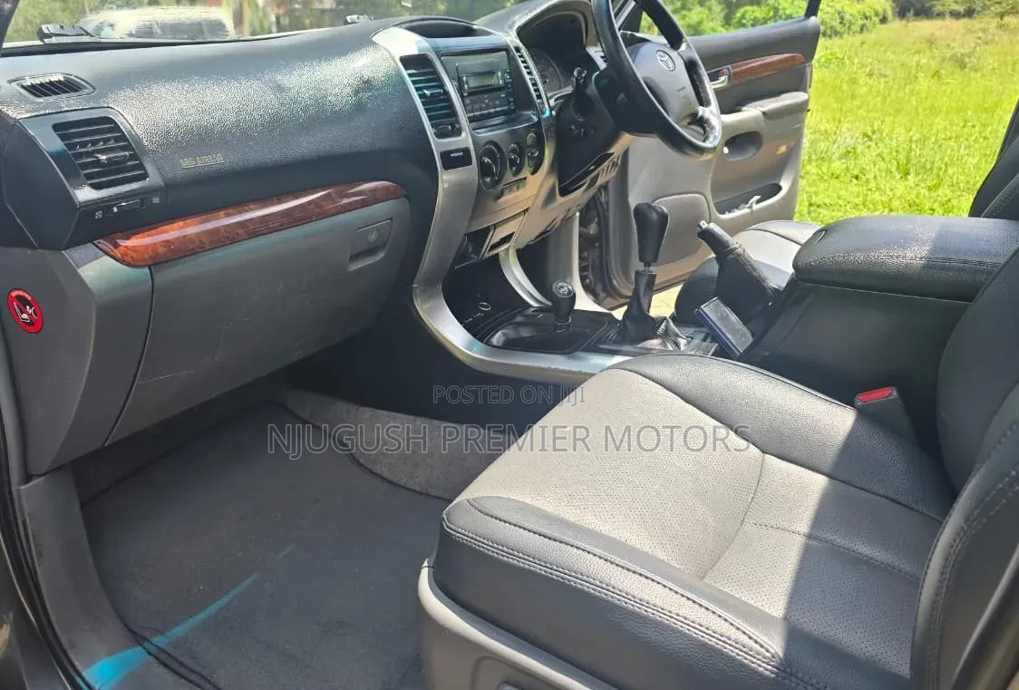 Toyota Land Cruiser Prado 2006 Gray