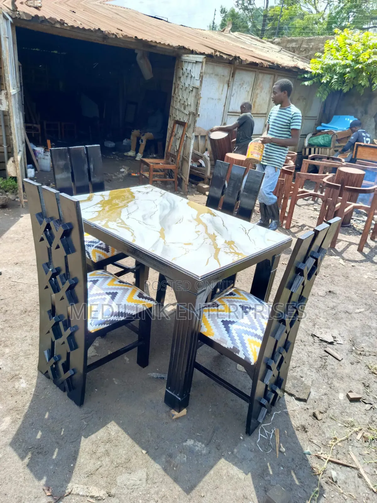 Marble Sule X Chair 4-Seater Dinning Table Set