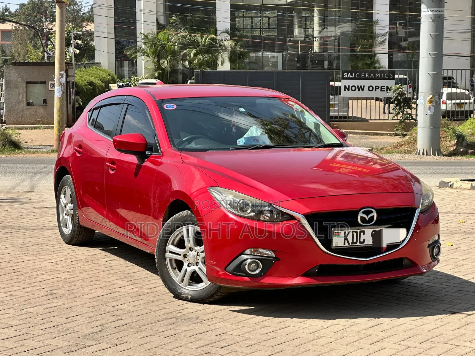 Mazda Axela SV Premium 2014 Red