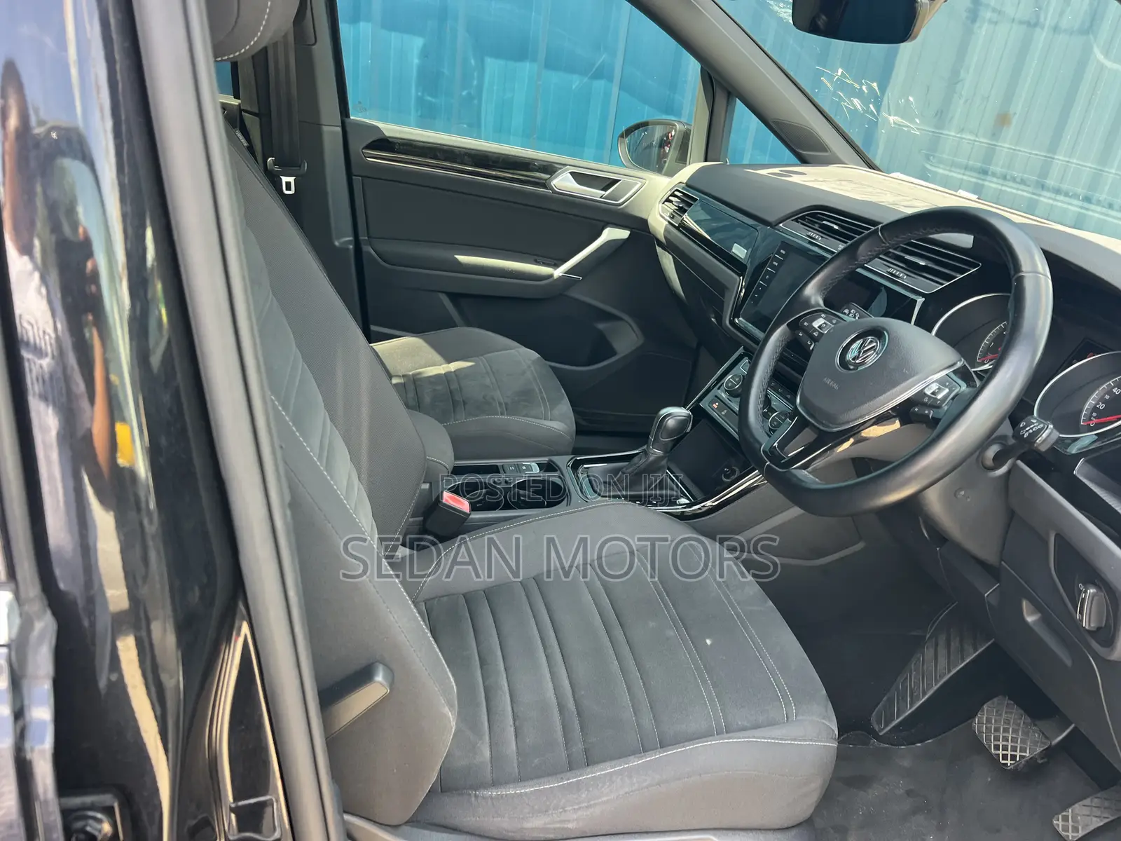 Volkswagen Touran 2019 Black