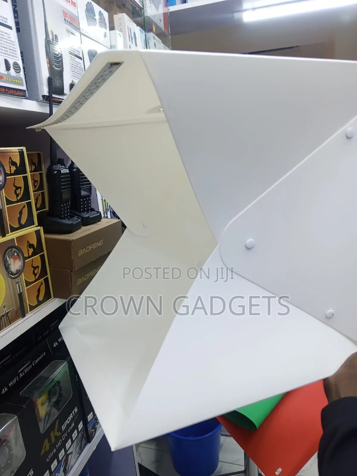 Portable 40x40 Photography Light Box With Backdrops