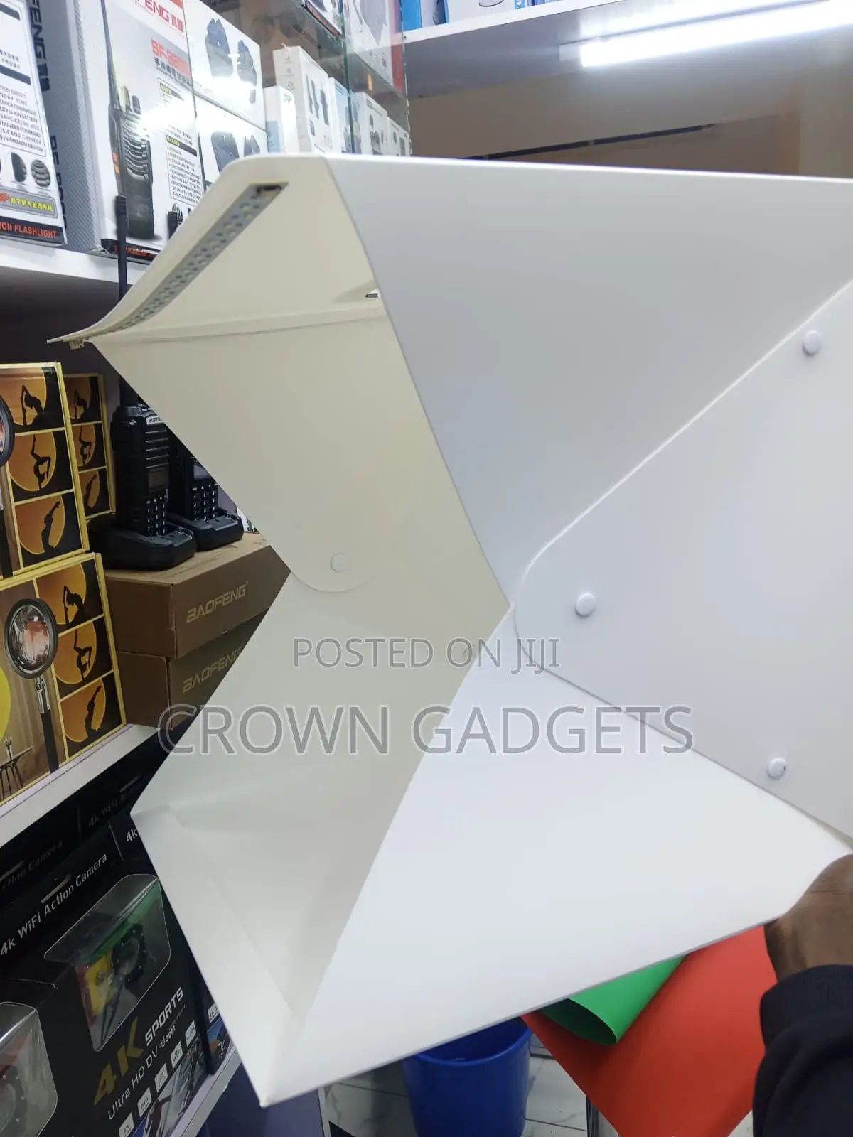 Portable 40x40 Photography Light Box With Backdrops