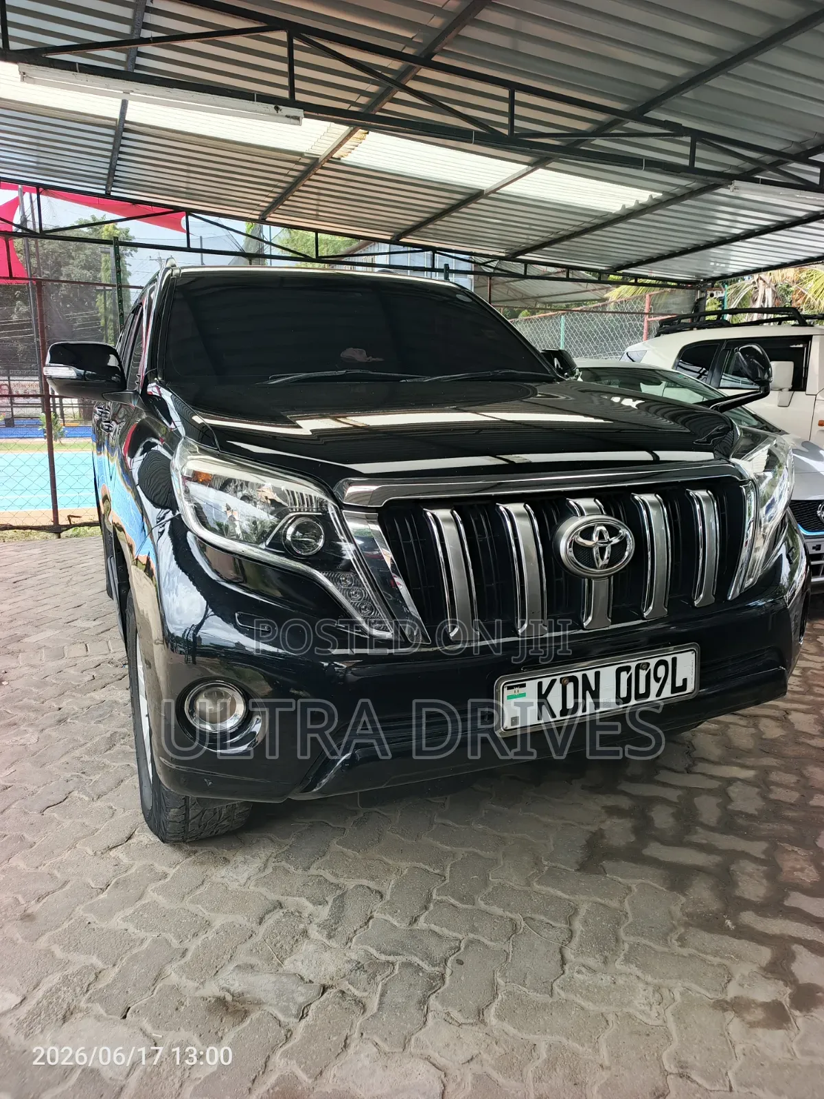 Toyota Land Cruiser Prado 2016 Black