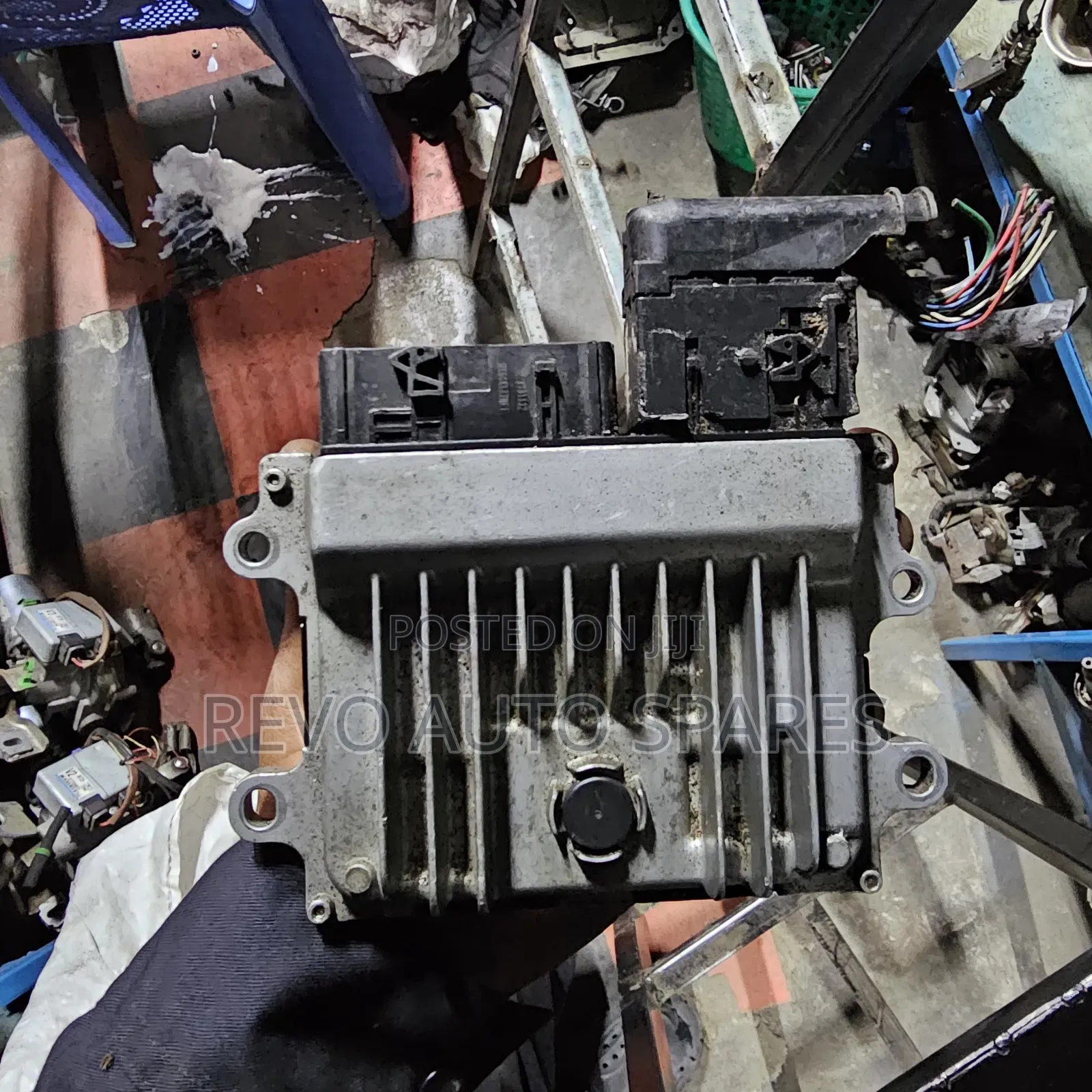Egine Control Unit Daihatsu Mira