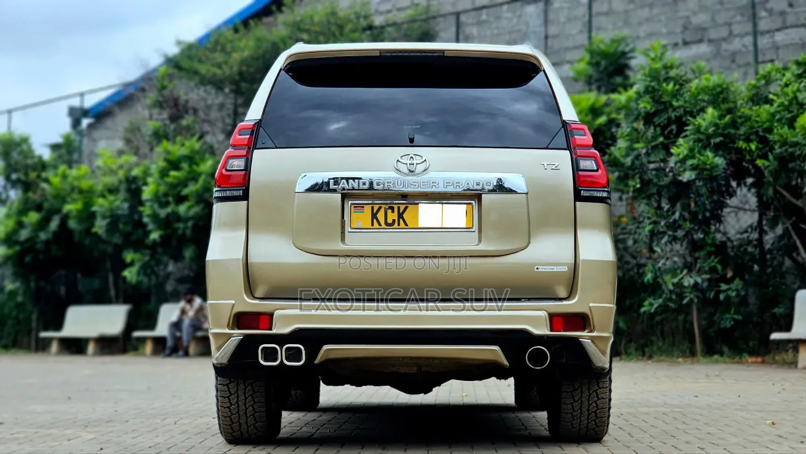 Toyota Land Cruiser Prado 2010 Gold