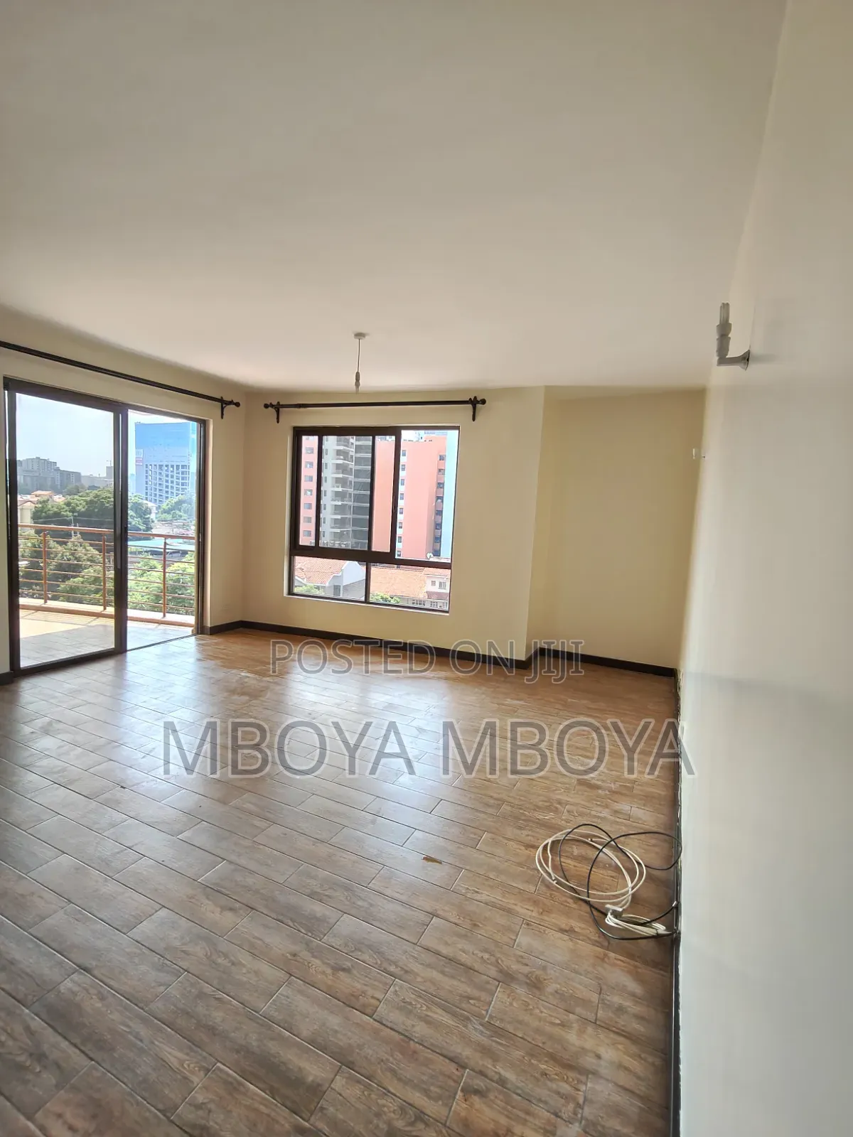 3bdrm Apartment in Parklands for sale