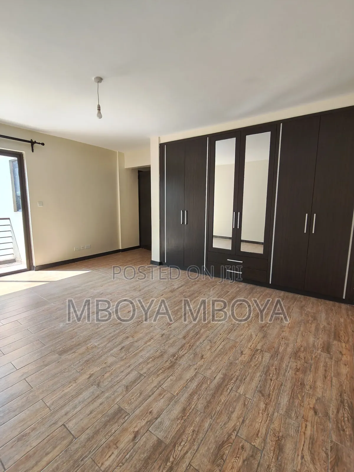 3bdrm Apartment in Parklands for sale