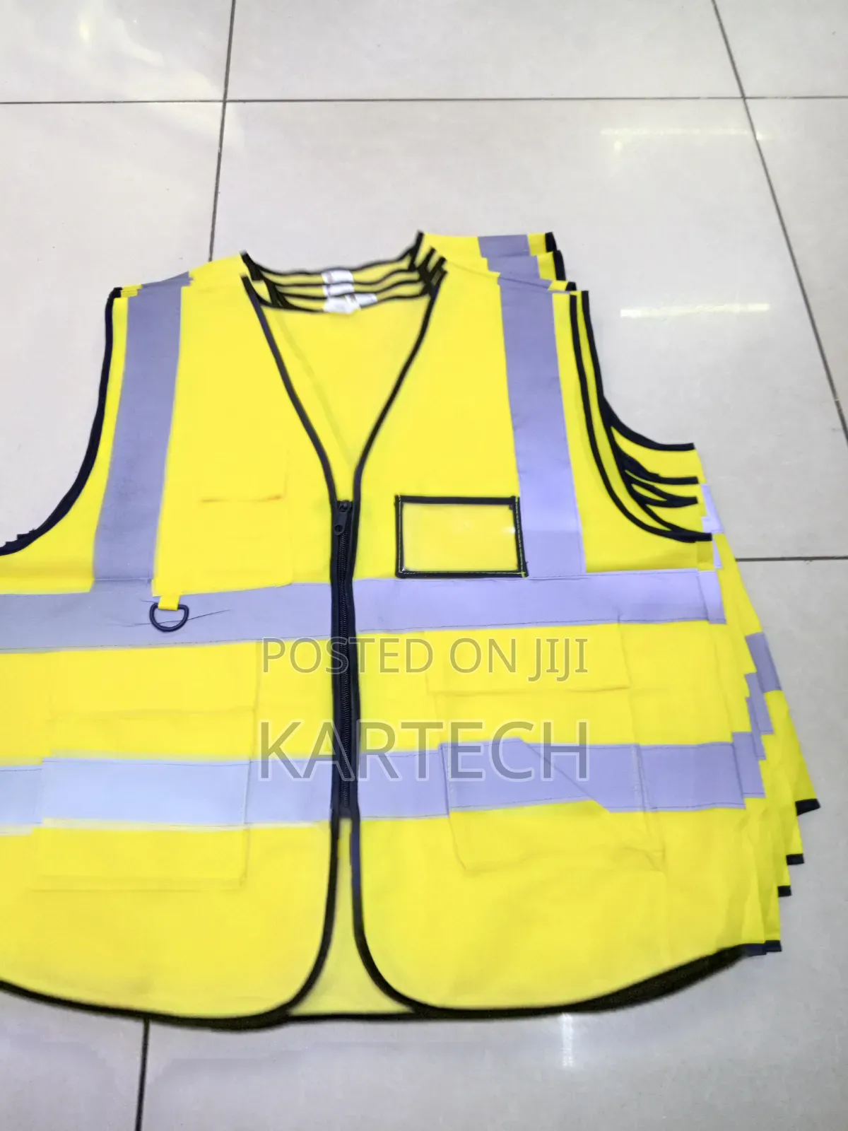 Heavy-duty Reflective Work Vest With Multiple Storage Pockets
